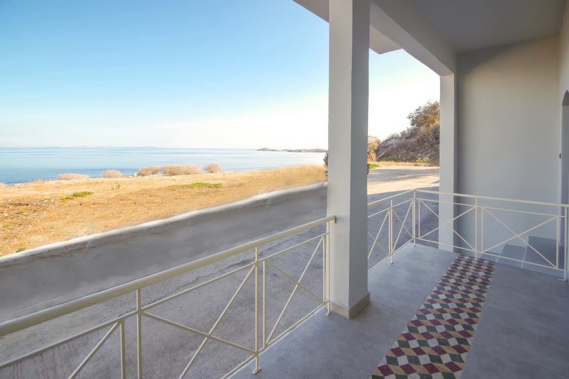 House in Syros - Image 2