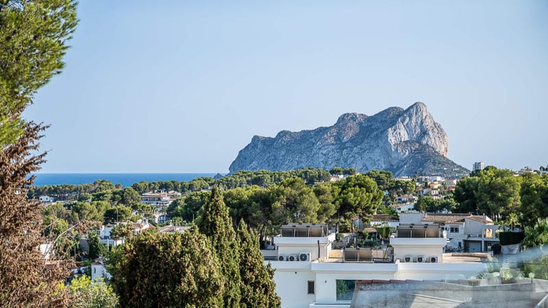 Villa in La Fustera - view 1