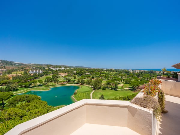 Apartment in Artola - view 1