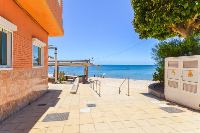Apartment in Arinaga - view 1