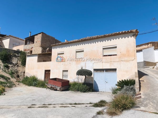 House in Caniles - view 1