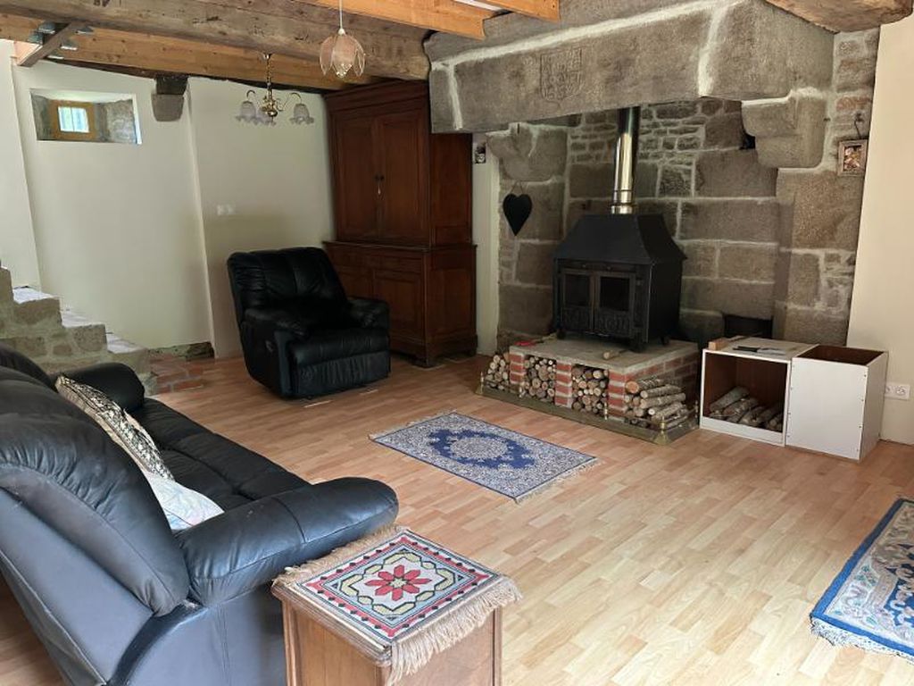 House in Saint-Pois - Image 2