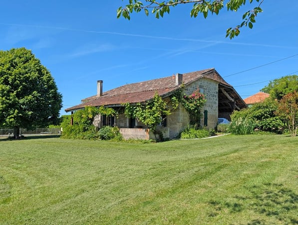 House in Saint-Barthelemy-d'Agenais - view 1