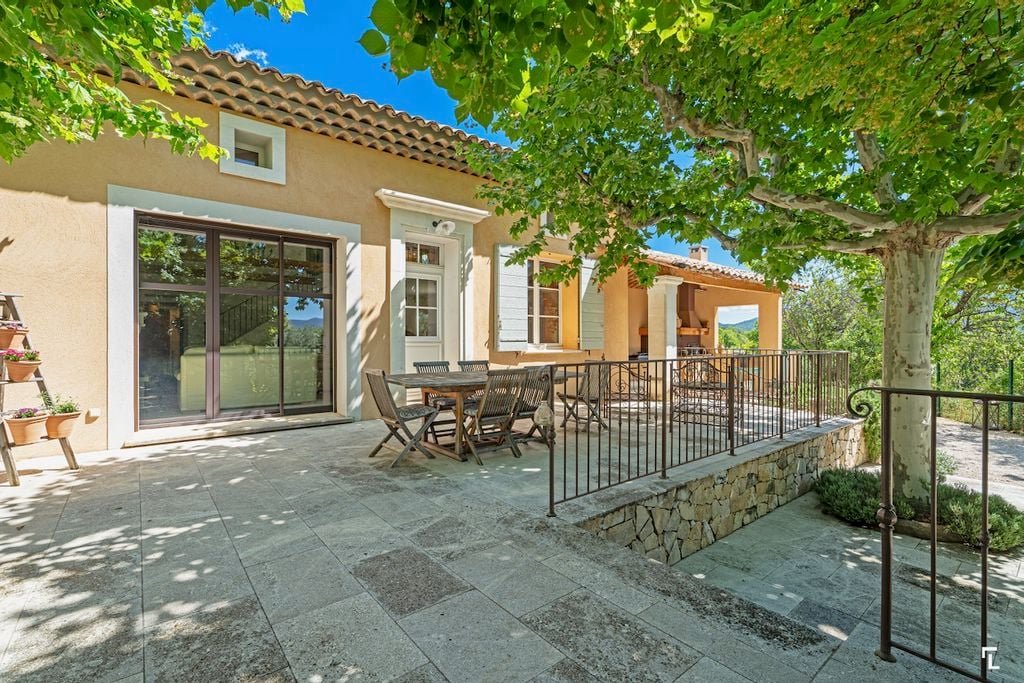 Villa in Aubagne - Image 2