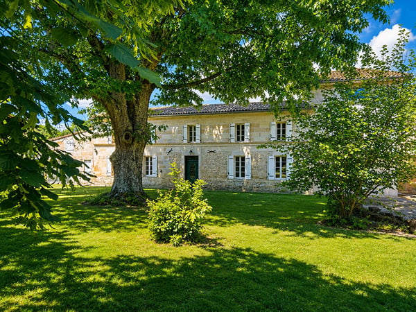 House in Galgon - view 1