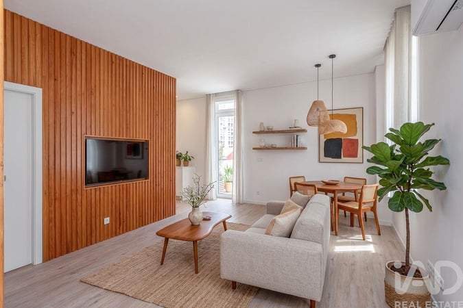 Apartment in Campolide - view 1