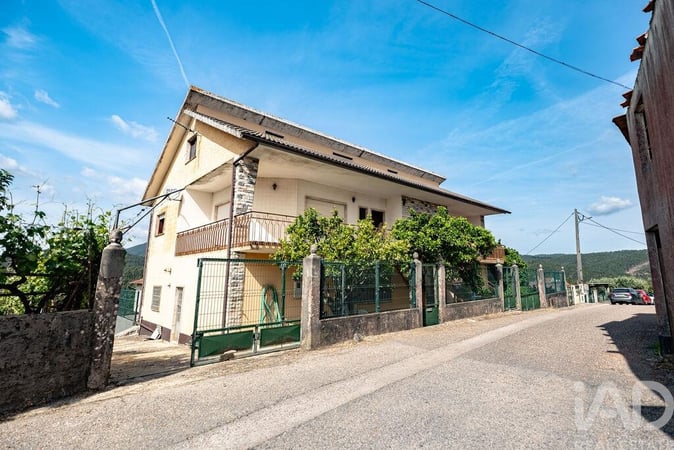 House in Macas de Dona Maria - view 1