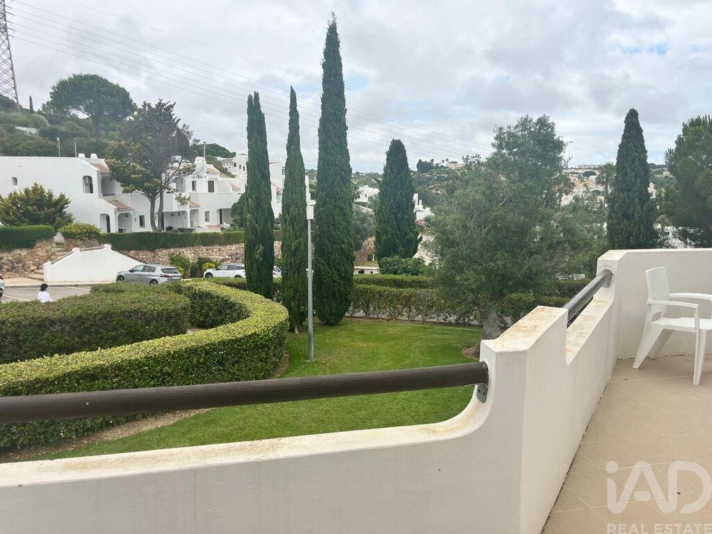 Apartment in Oura - Image 2