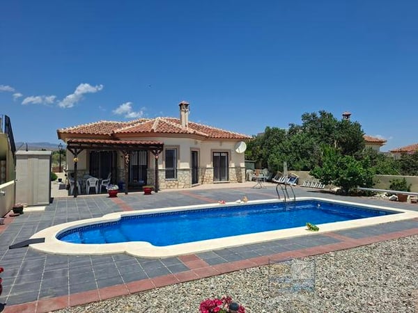 Villa in Partaloa - view 1