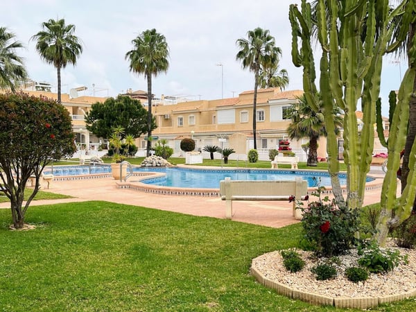 Apartment in Los Alcazares - view 1