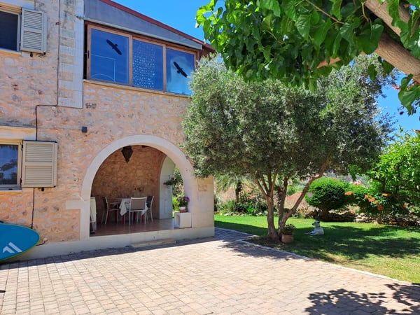 Villa in Neo Chorio - view 1