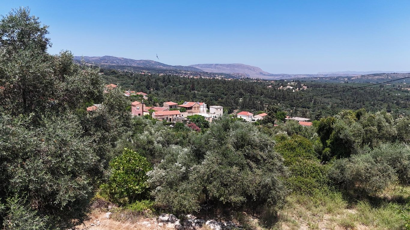 Land in Tzitzifes - Image 3
