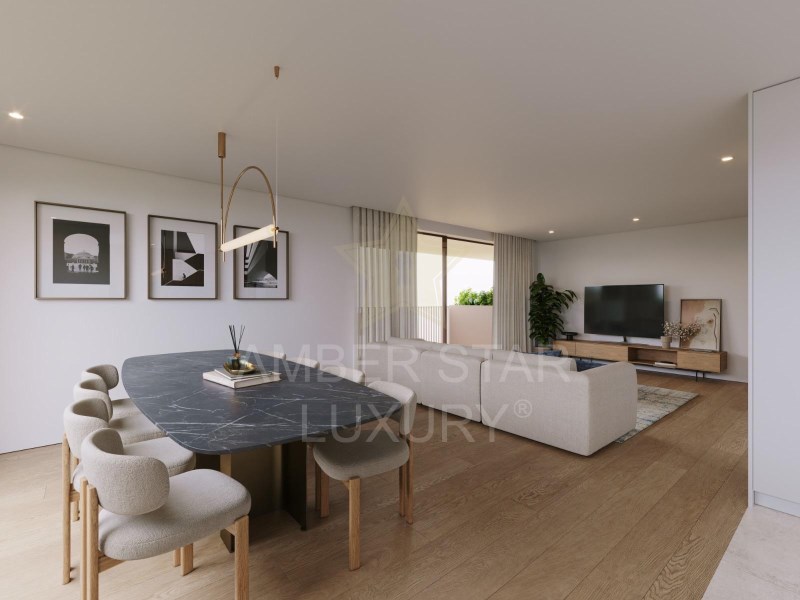 Apartment in Sao Felix da Marinha - Image 3