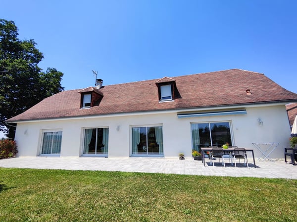 House in Sauveterre-de-Bearn - view 1