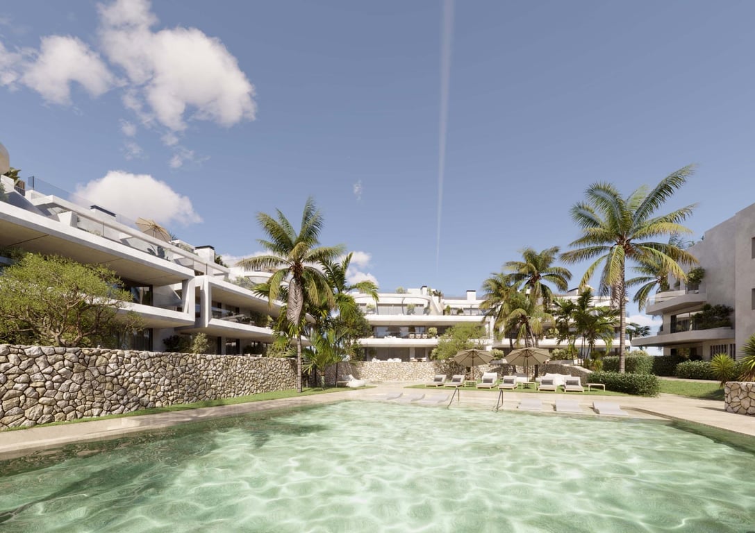 House in Estepona - Image 3