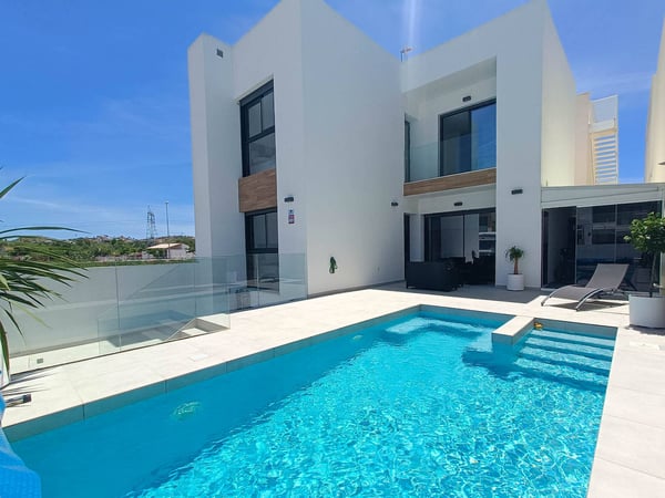 Villa in Formentera de Segura - view 1