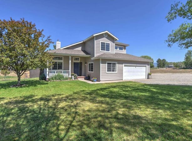 House in Falfa - view 1