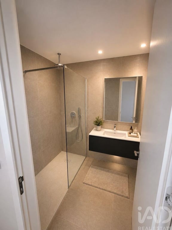 Apartment in Ponte de Lima - Image 3