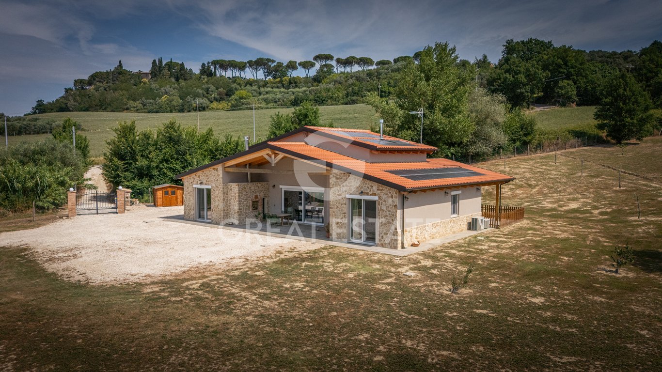 House in Assignano - Image 2