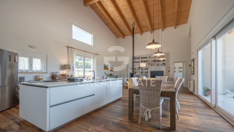 House in Todi - view 1