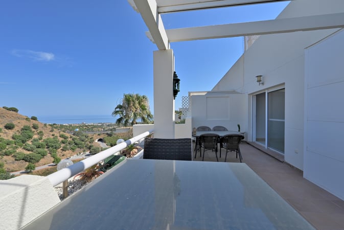 Penthouse in Sitio de Calahonda - view 1