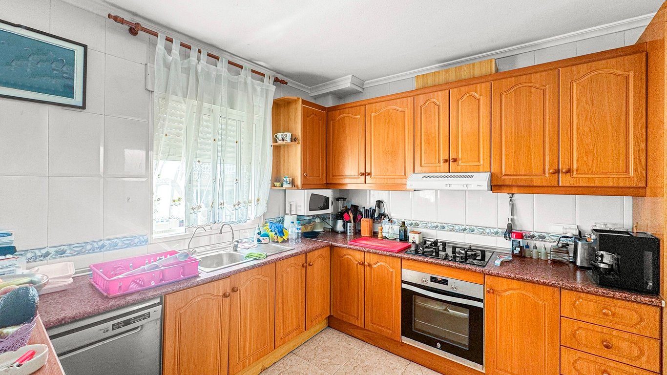 House in Playa Flamenca - Image 3