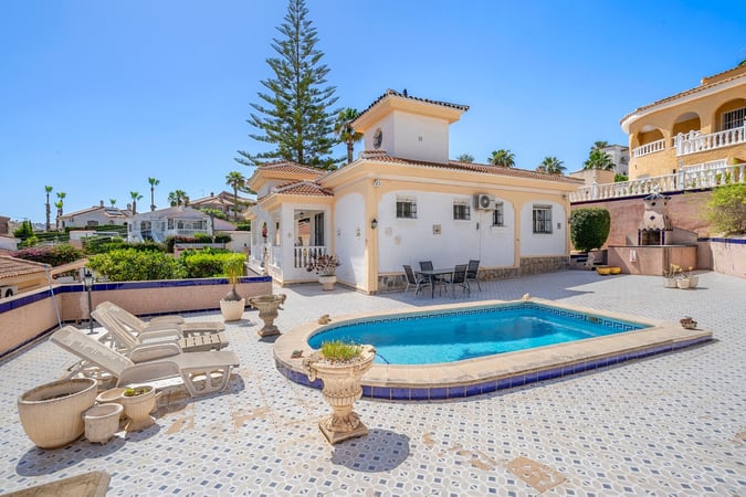 Villa in Ciudad Quesada - view 1