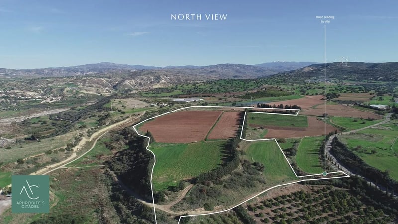 Land in Kouklia - view 1