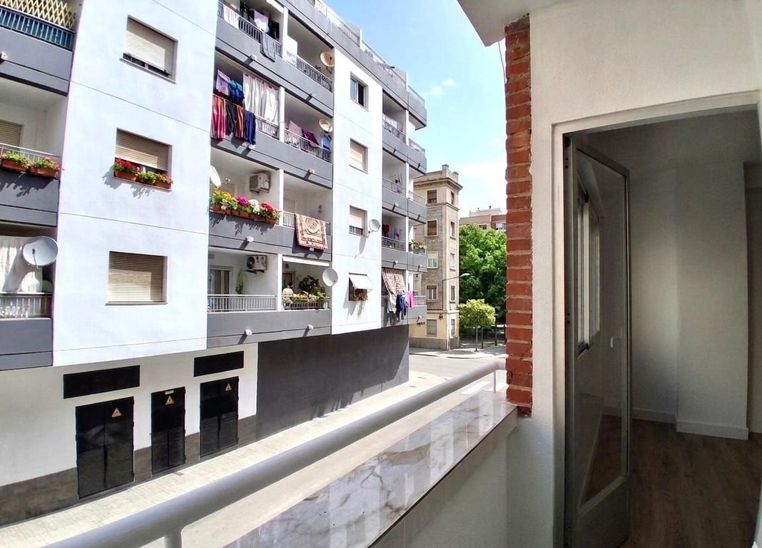 Apartment in Torrevieja - Image 2