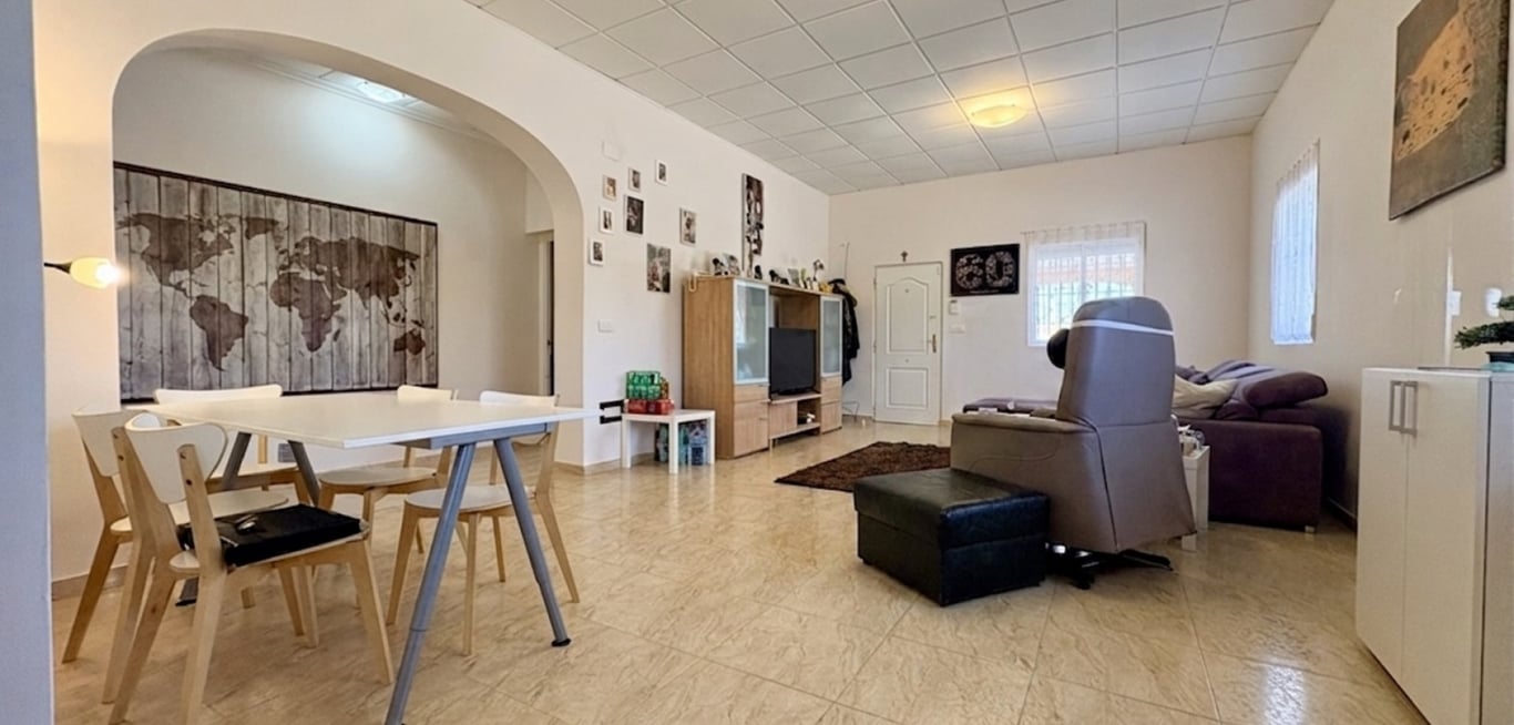 House in Dolores - Image 3