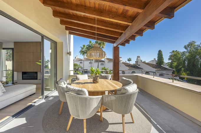 Apartment in Nueva Andalucia - view 1