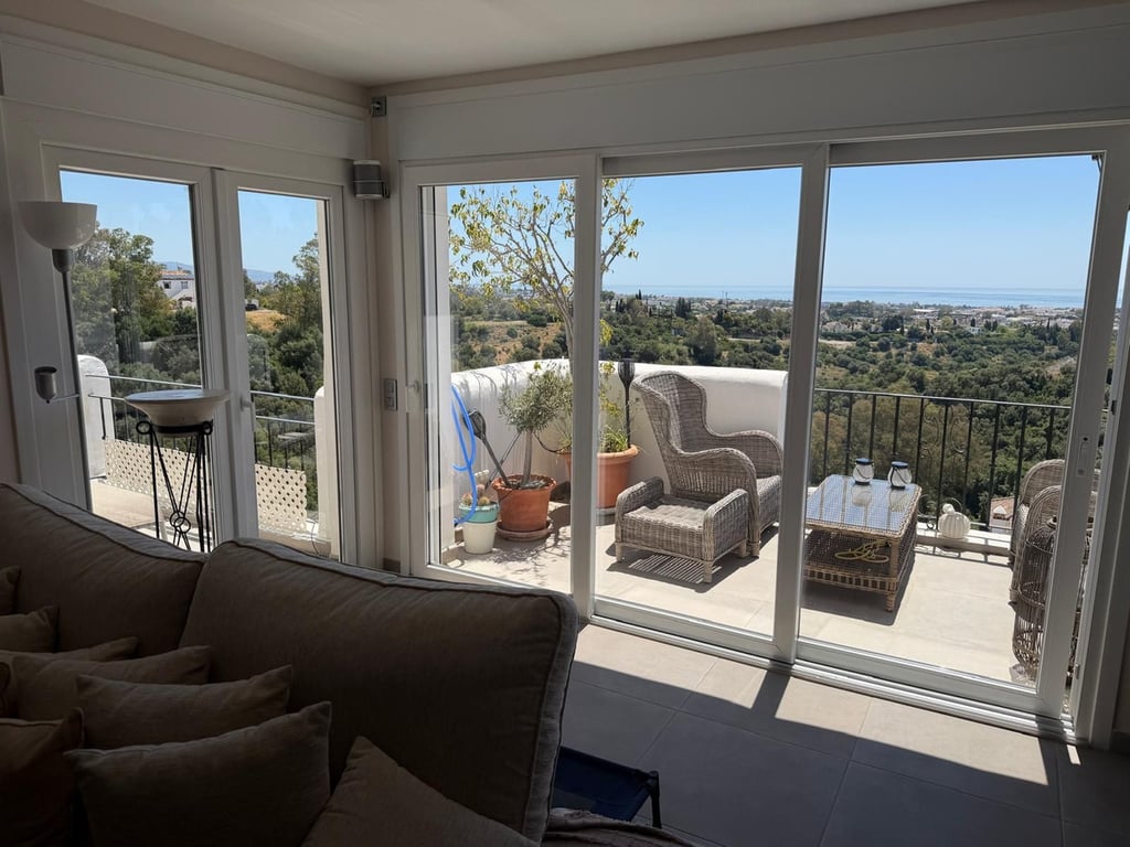 Penthouse in Benahavis - Image 2