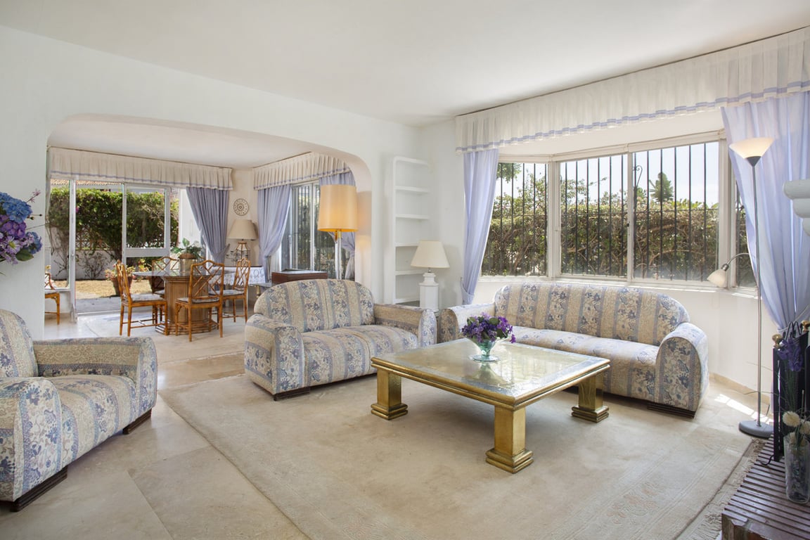 Villa in Guadalmina - Image 3