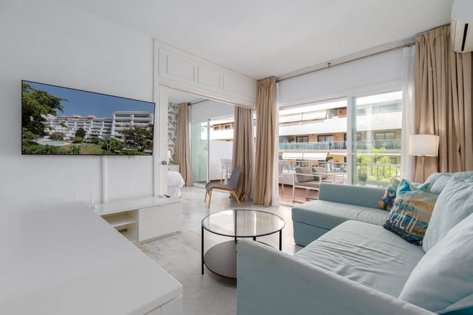 Apartment in Nueva Andalucia - view 1