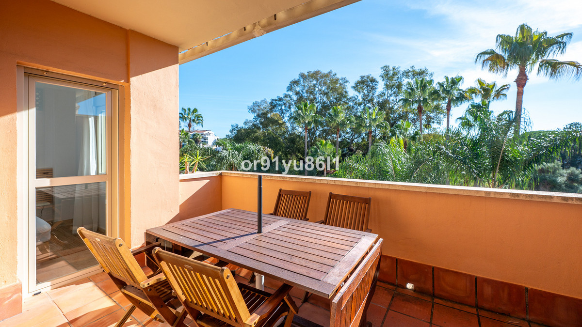 Apartment in Artola - Image 3