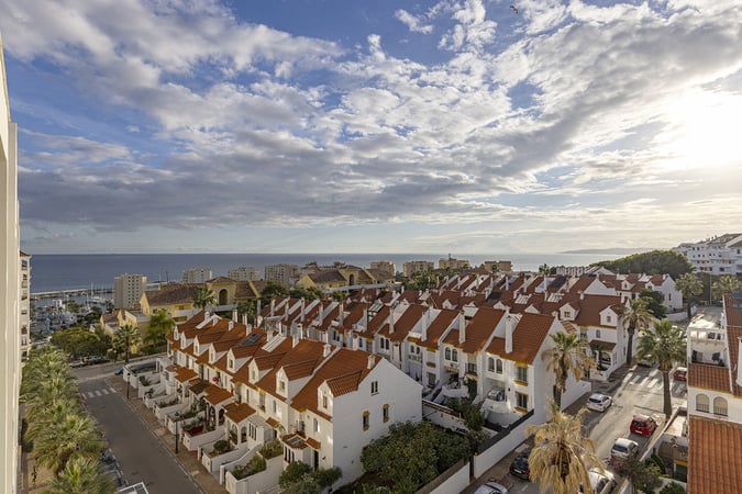 House in Estepona - view 1