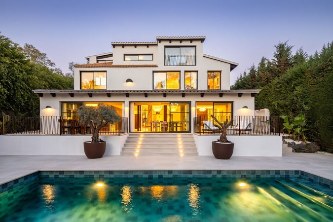 Villa in Nueva Andalucia - view 1