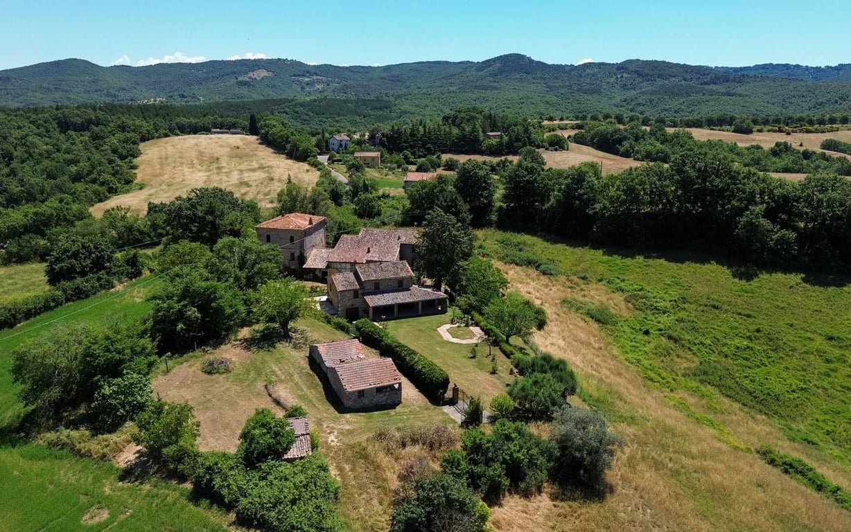 House in Frattaguida - Image 2