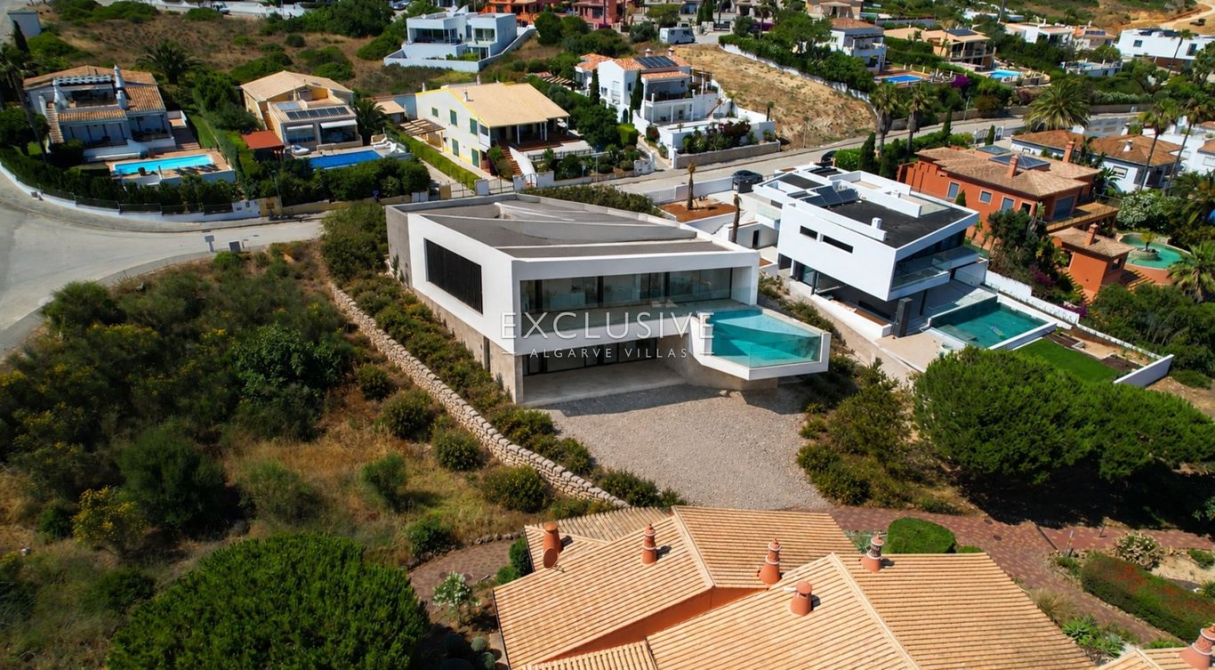 House in Praia Da Luz - Image 2