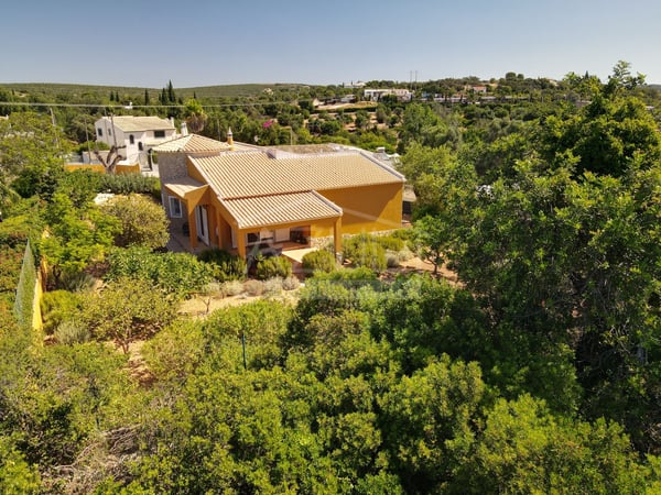 Villa in Loule - view 1