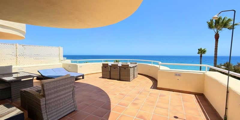 Penthouse in Estepona - view 1