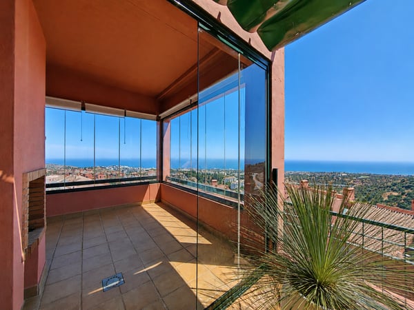 Apartment in Sitio de Calahonda - view 1