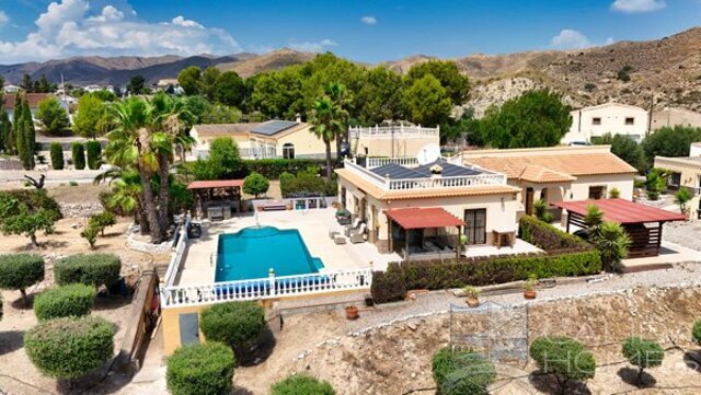 Villa in Arboleas - view 1