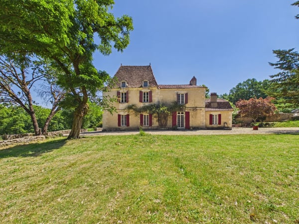 House in Villamblard - view 1