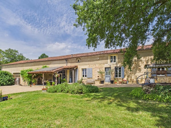 House in Montbron - view 1