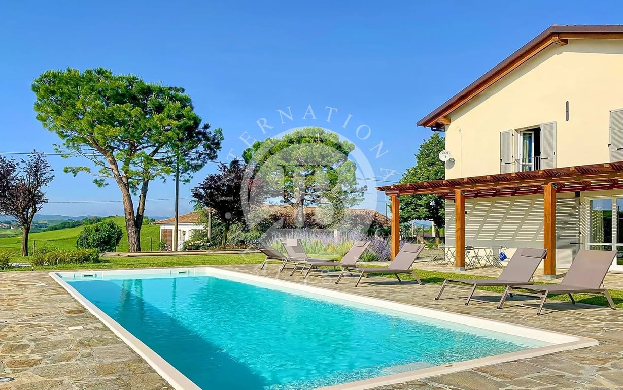 Villa in Nizza Monferrato - Image 3