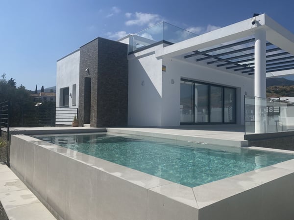 Villa in Mijas Costa - view 1