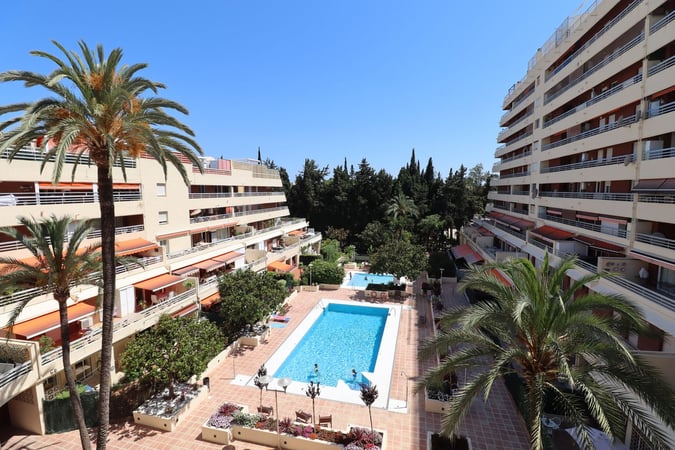 Apartment in Marbella - view 1