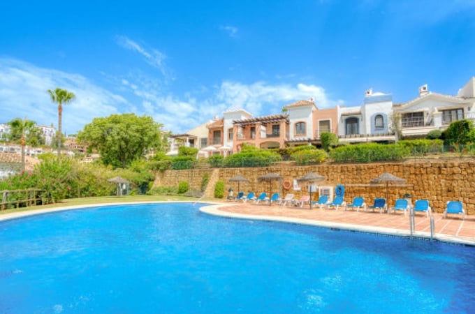 House in Lomas de la Quinta - view 1