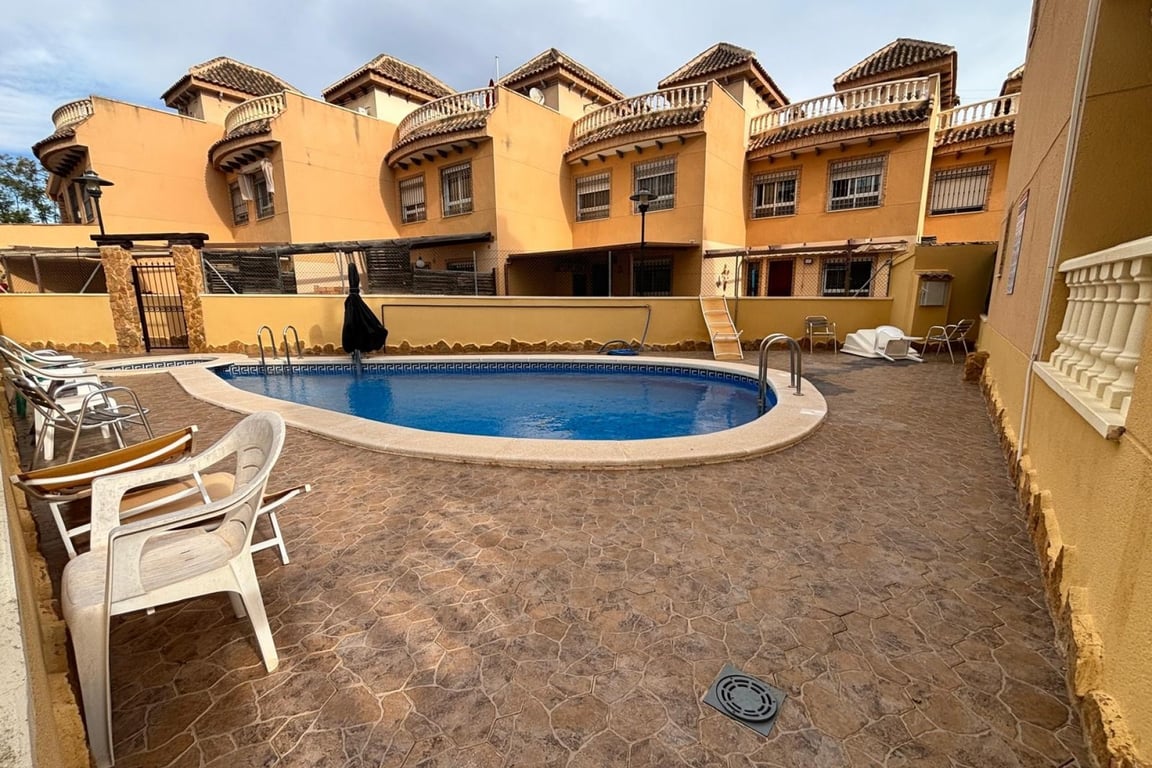 House in Guardamar del Segura - Image 2